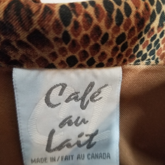Cafe au Lait Canada Women’s Zip Vest Sleeveless Animal Print Size M - Picture 9 of 9